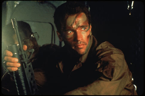 Still of Arnold Schwarzenegger in Grobuonis (1987)
