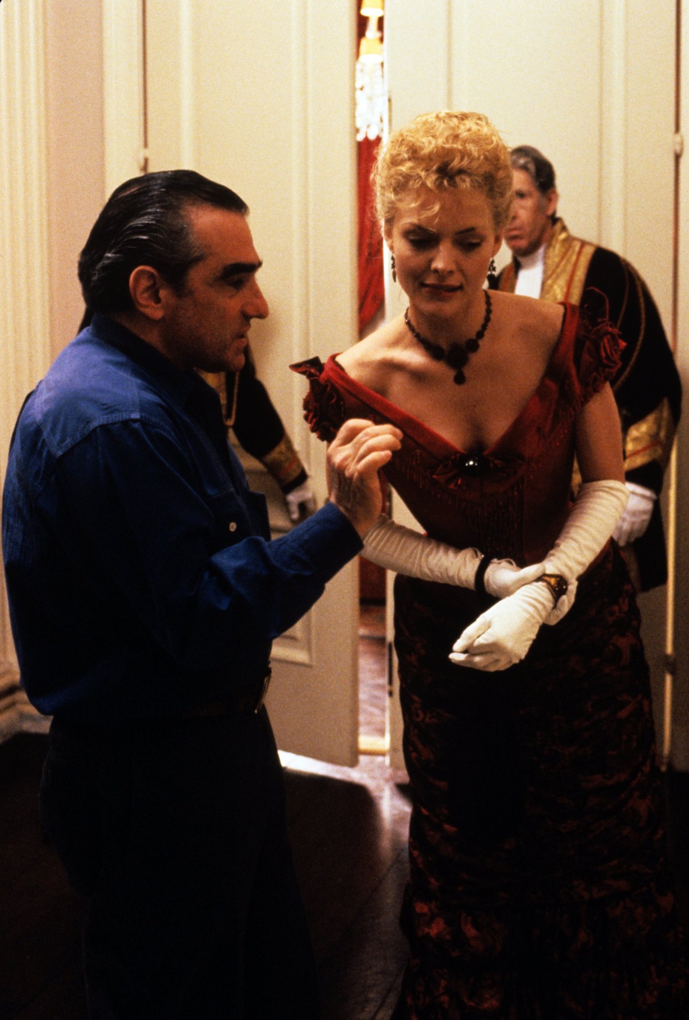Still of Michelle Pfeiffer and Martin Scorsese in The Age of Innocence (1993)
