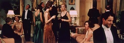 Still of Kristin Scott Thomas and Jeremy Northam in Gosford Park (2001)