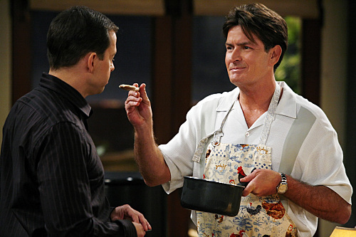 Still of Charlie Sheen and Jon Cryer in Two and a Half Men (2003)