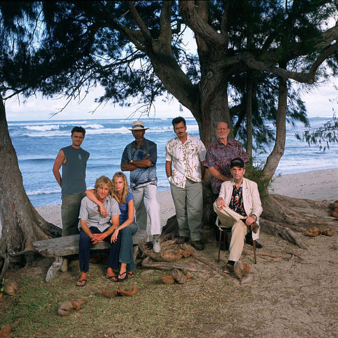 Morgan Freeman, Charlie Sheen, Harry Dean Stanton, Willie Nelson, Owen Wilson, Gregory Sporleder and Sara Foster in The Big Bounce (2004)