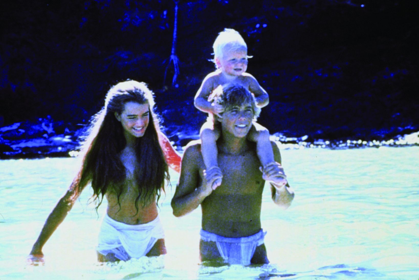 Still of Brooke Shields and Christopher Atkins in The Blue Lagoon (1980)