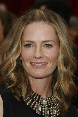 Elisabeth Shue at event of The 79th Annual Academy Awards (2007)