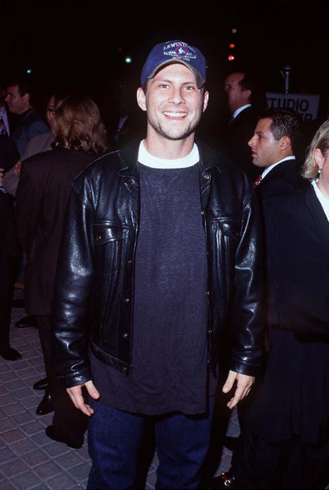 Christian Slater at event of Home for the Holidays (1995)