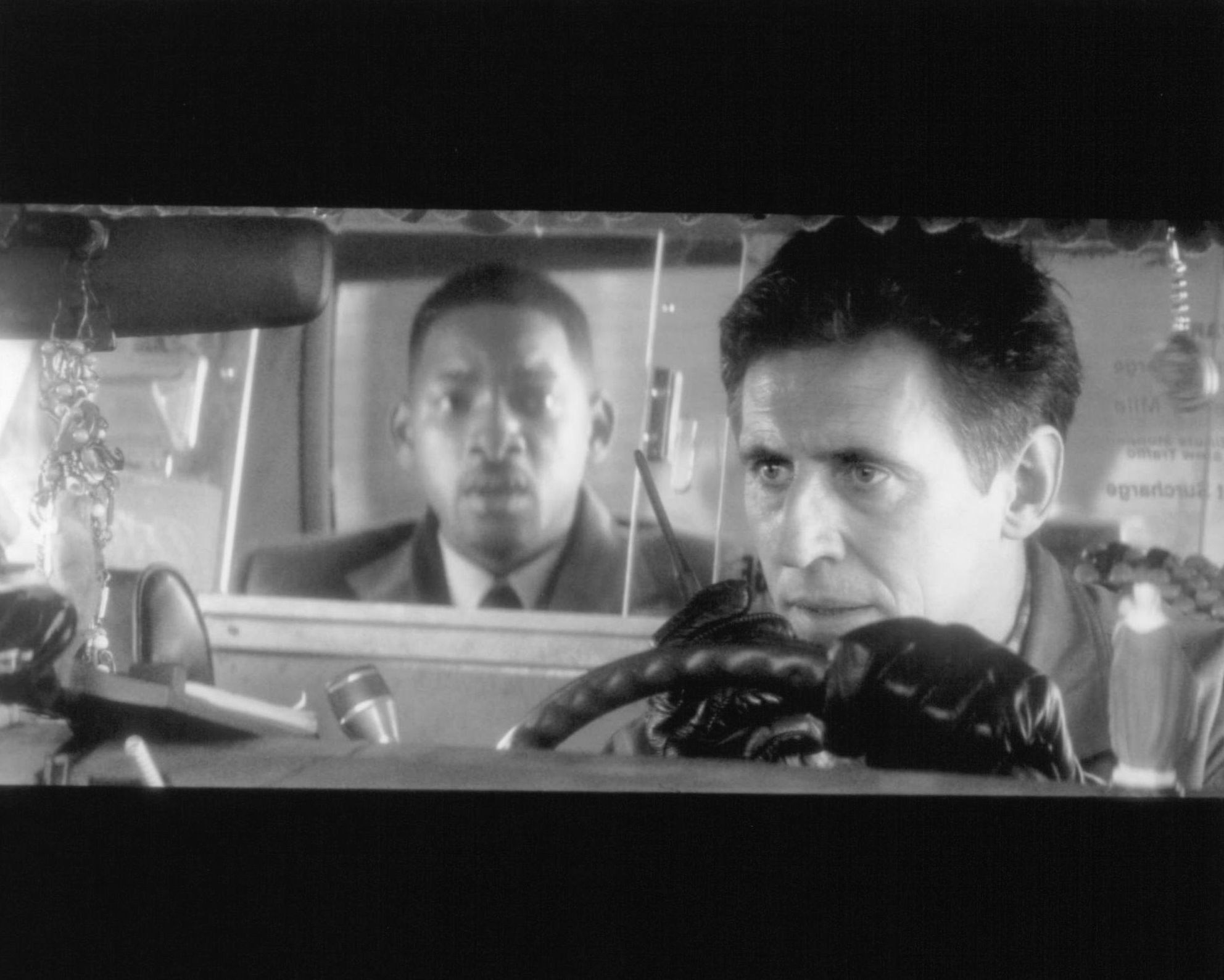 Still of Will Smith and Gabriel Byrne in Valstybes priesas (1998)