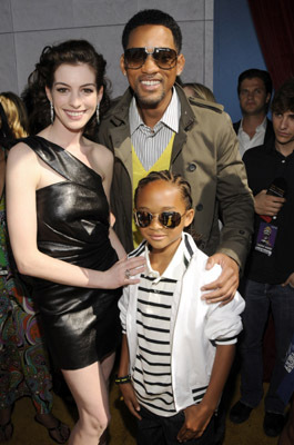 Will Smith, Anne Hathaway and Jaden Smith at event of 2008 MTV Movie Awards (2008)