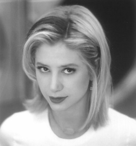 Mira Sorvino in Romy and Michele's High School Reunion (1997)