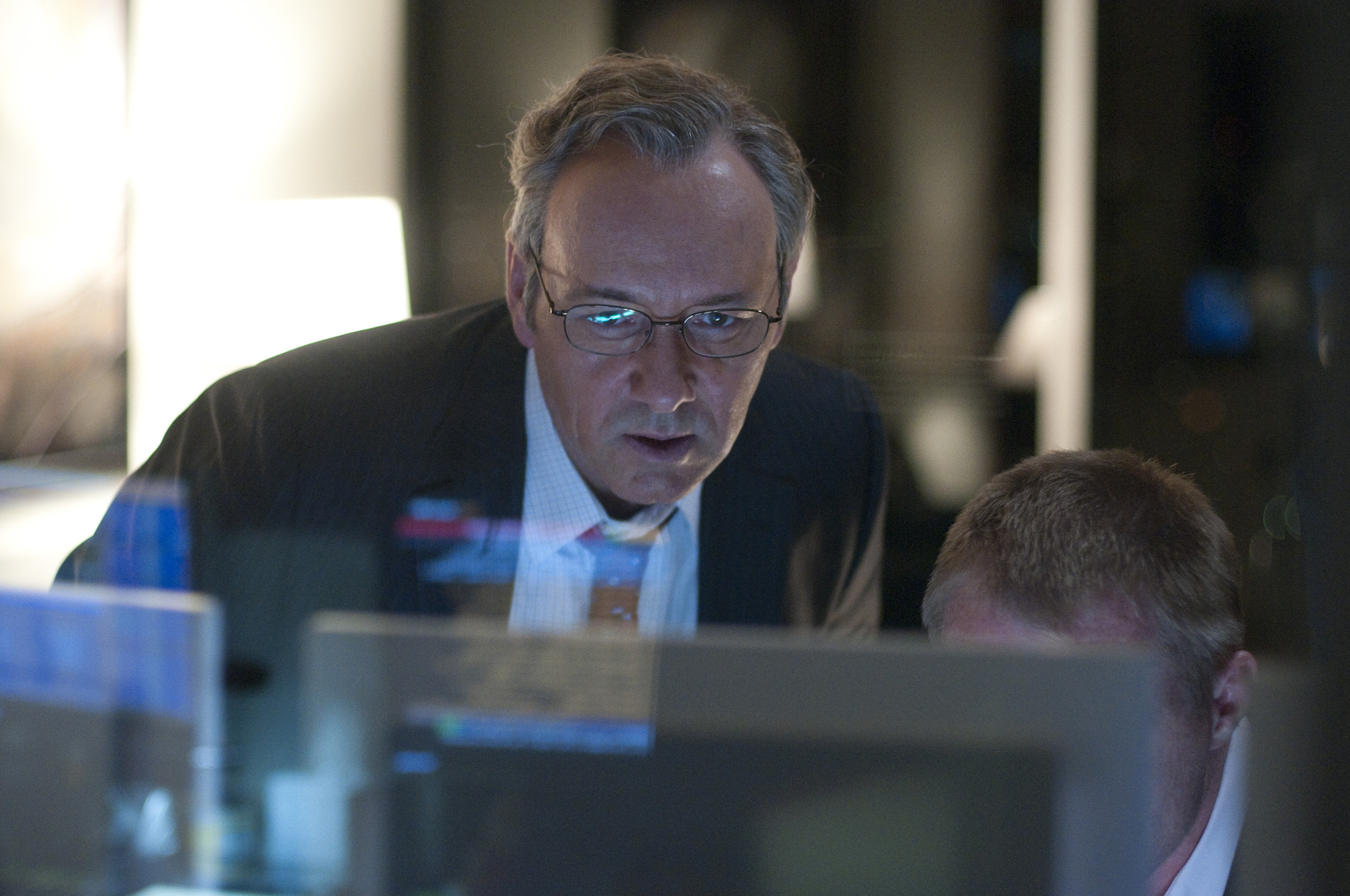 Still of Kevin Spacey in Rizikos riba (2011)