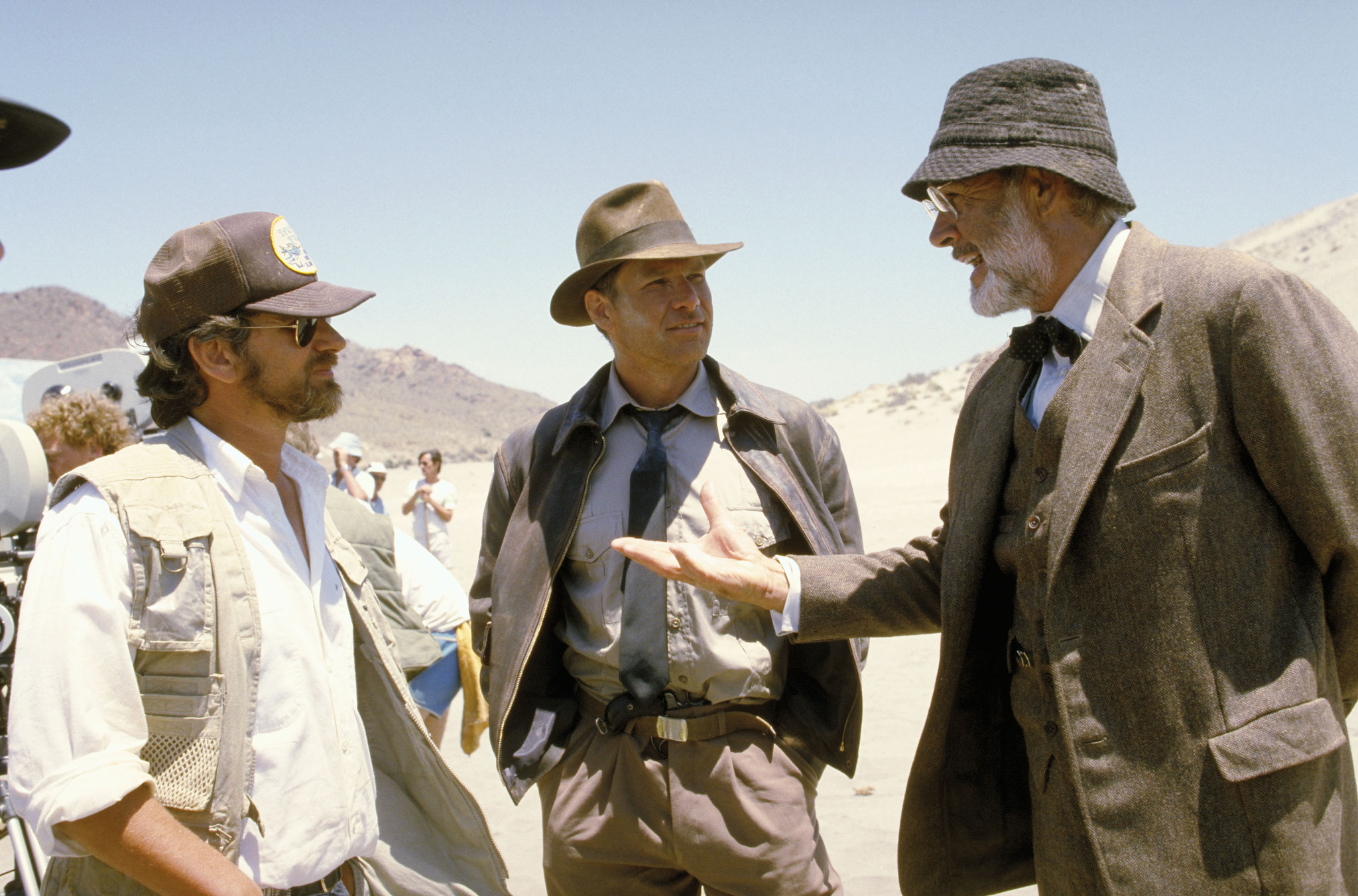 Sean Connery, Harrison Ford and Steven Spielberg in Indiana Dzounsas ir paskutinis kryziaus zygis (1989)