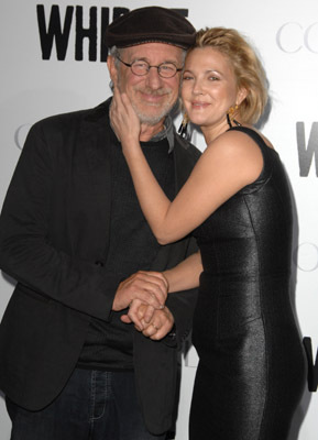 Drew Barrymore and Steven Spielberg at event of Whip It (2009)