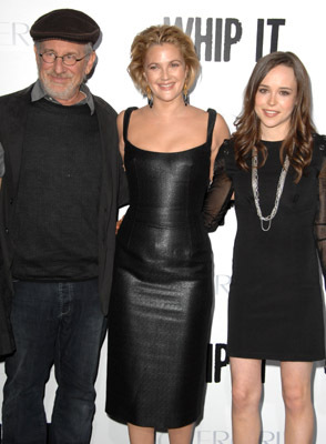 Drew Barrymore, Steven Spielberg and Ellen Page at event of Whip It (2009)