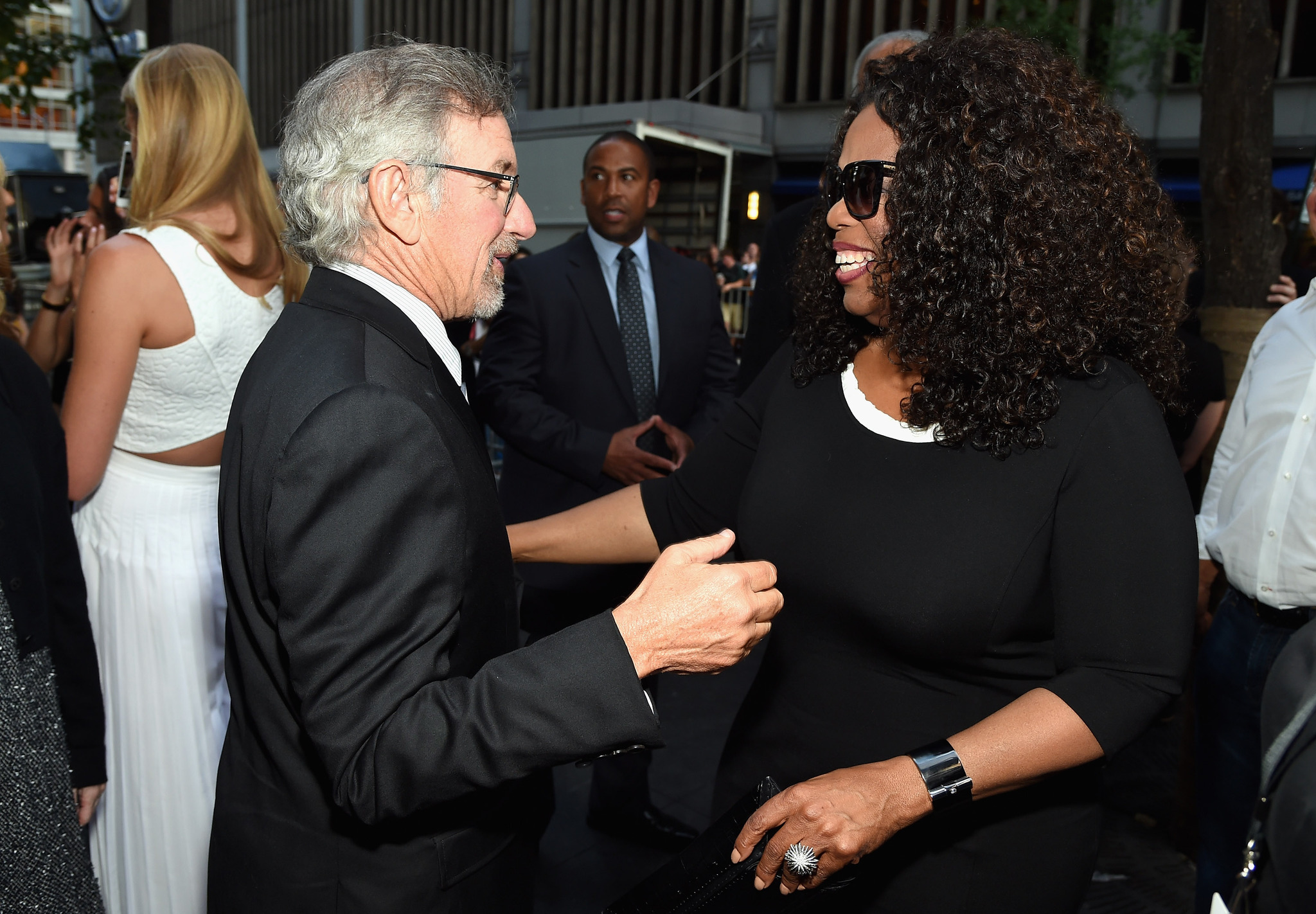 Steven Spielberg and Oprah Winfrey at event of Simto zingsniu kelione (2014)