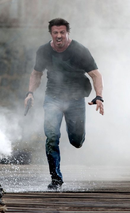 Still of Sylvester Stallone in Nesunaikinami 2 (2012)