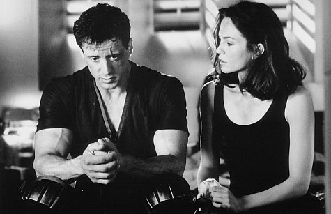 Still of Diane Lane and Sylvester Stallone in Judge Dredd (1995)