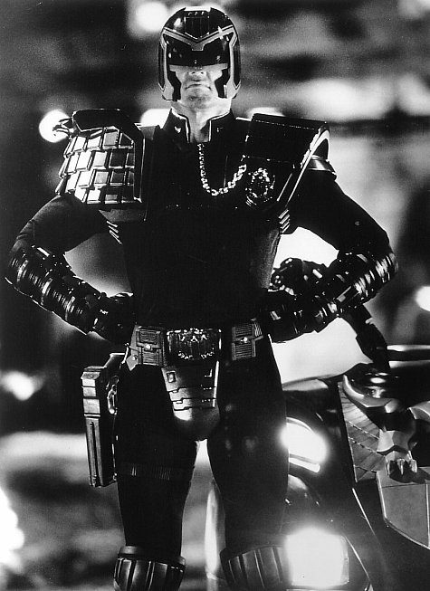 Still of Sylvester Stallone in Judge Dredd (1995)