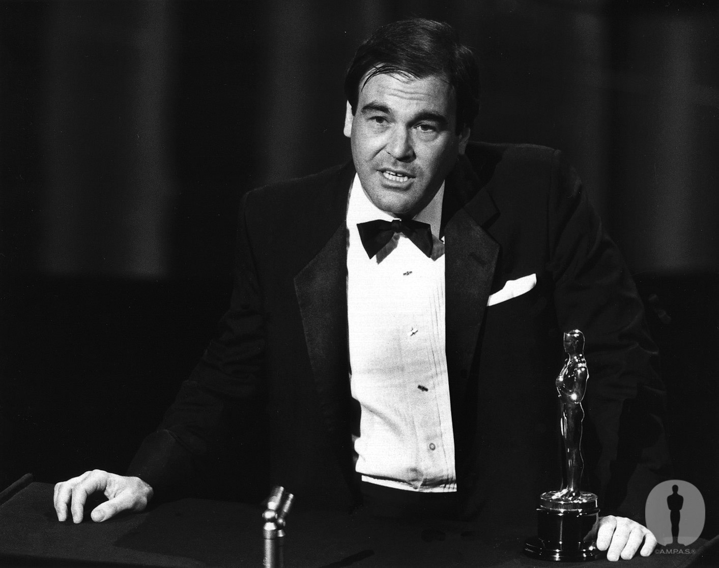 Oliver Stone at event of The 59th Annual Academy Awards (1987)