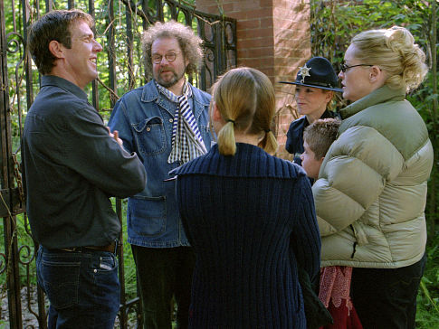 (From left to right) Dennis Quaid, director Mike Figgis, Kristen Stewart, Dana Eskelson, Ryan Wilson and Sharon Stone discuss a scene.