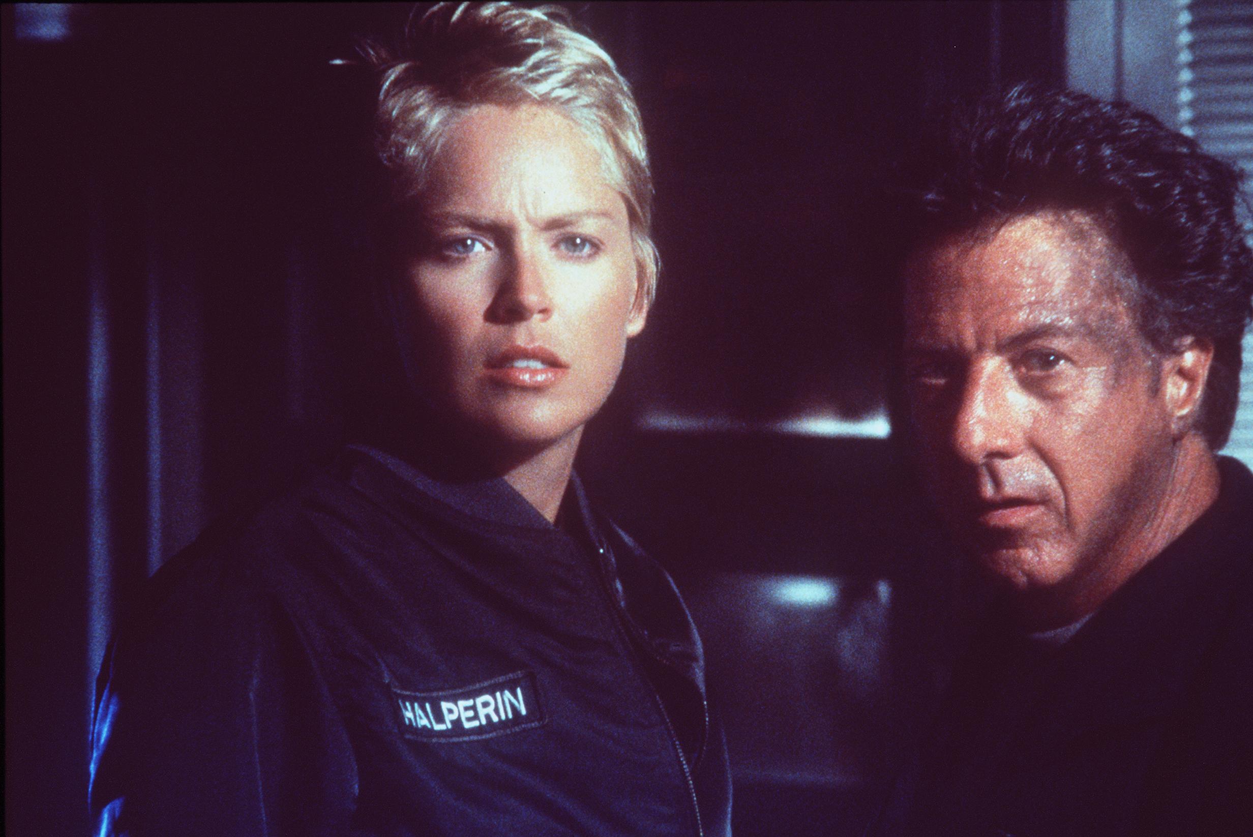 Still of Dustin Hoffman and Sharon Stone in Sphere (1998)