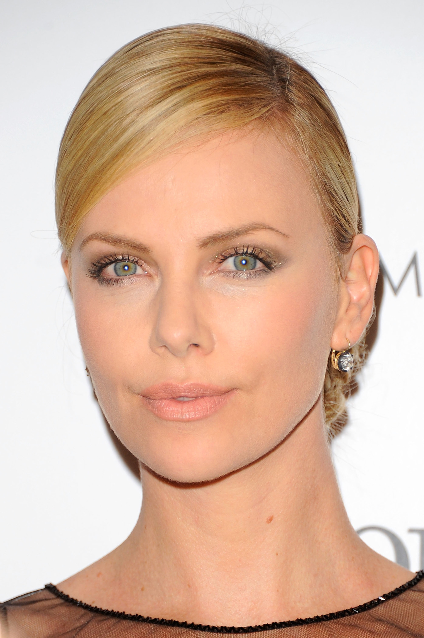 Charlize Theron at event of Young Adult (2011)
