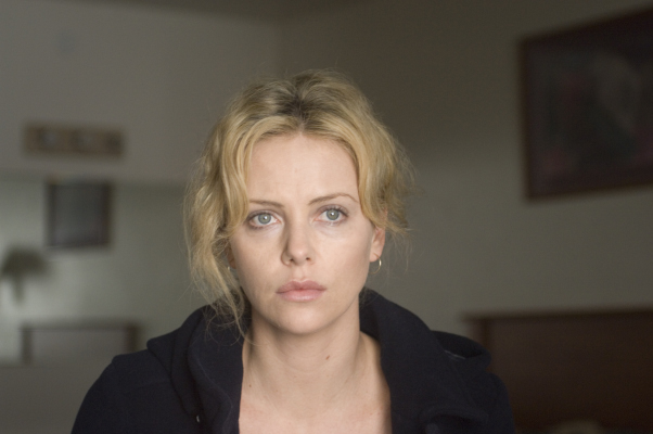 Still of Charlize Theron in The Burning Plain (2008)