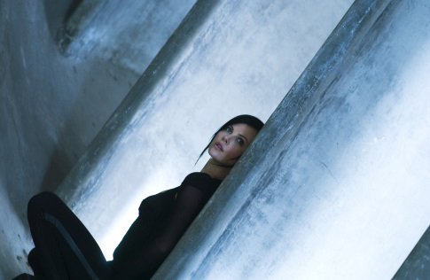 Still of Charlize Theron in Æon Flux (2005)