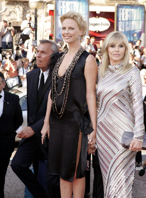 Charlize Theron and Britt Ekland at event of The Life and Death of Peter Sellers (2004)