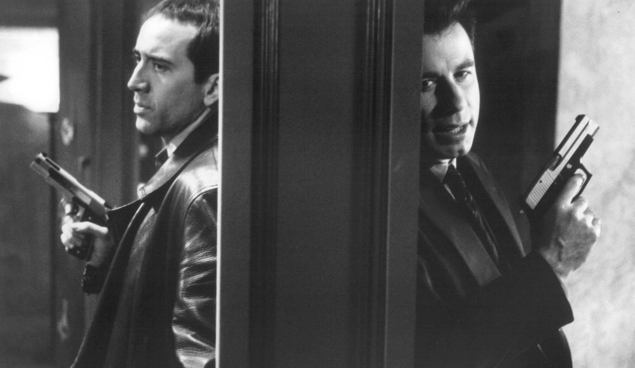 Still of Nicolas Cage and John Travolta in Face/Off (1997)