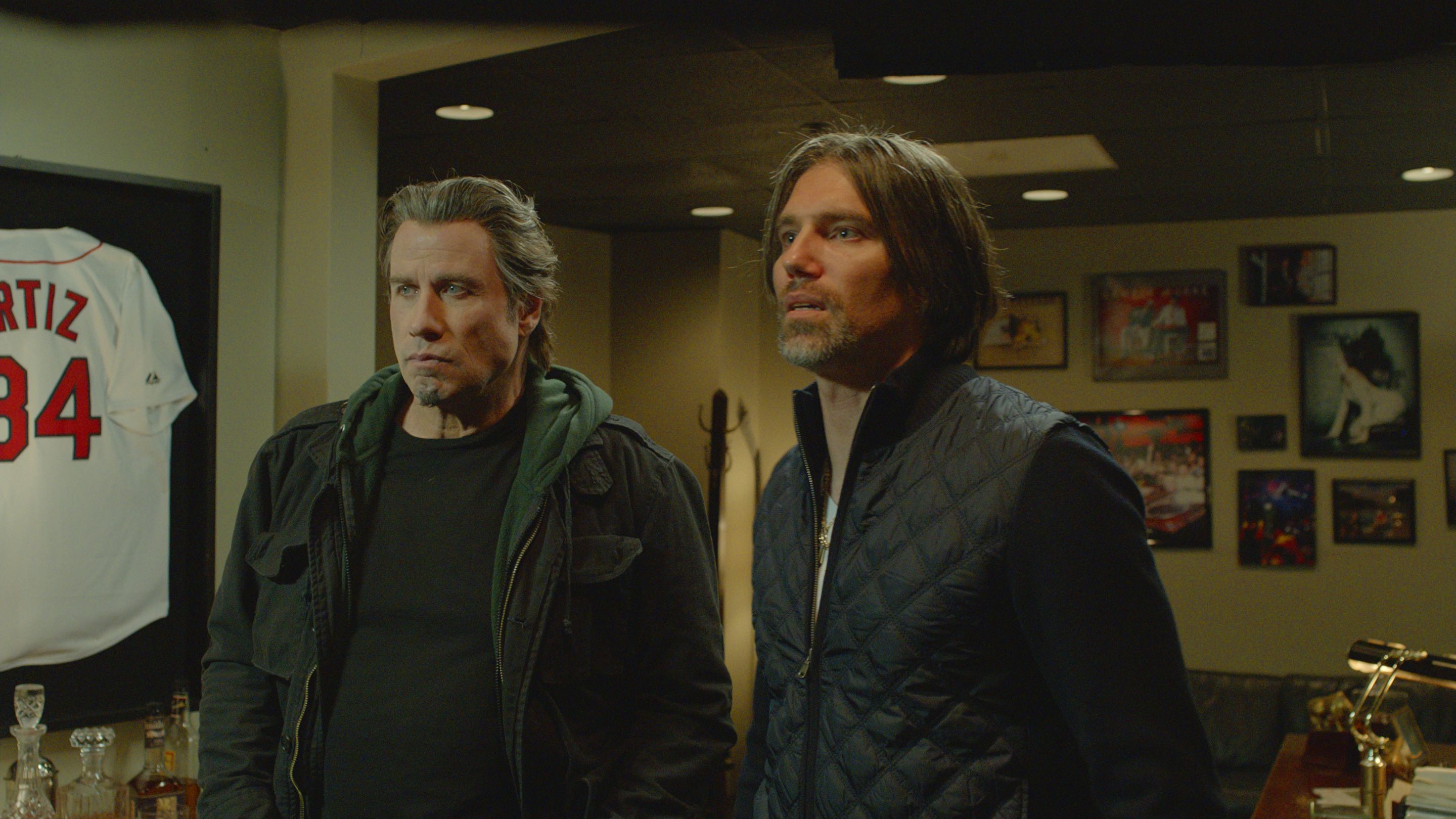 Still of John Travolta and Anson Mount in The Forger (2014)