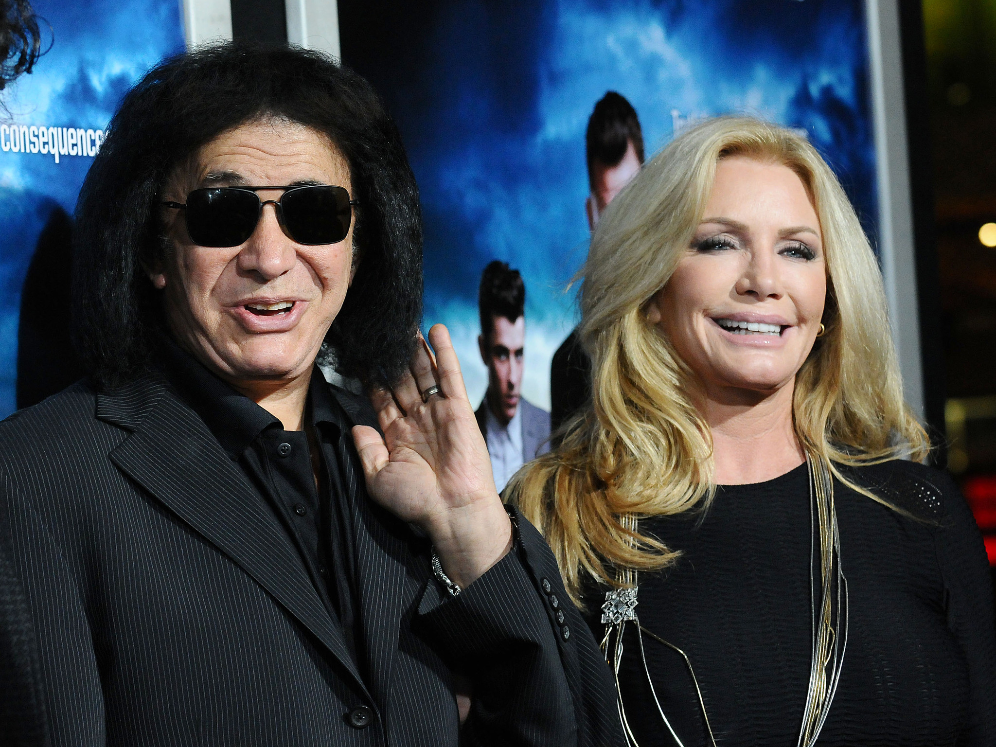 Shannon Tweed and Gene Simmons at event of Rogue (2013)
