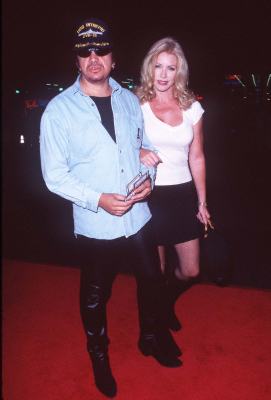 Shannon Tweed and Gene Simmons at event of The Game (1997)