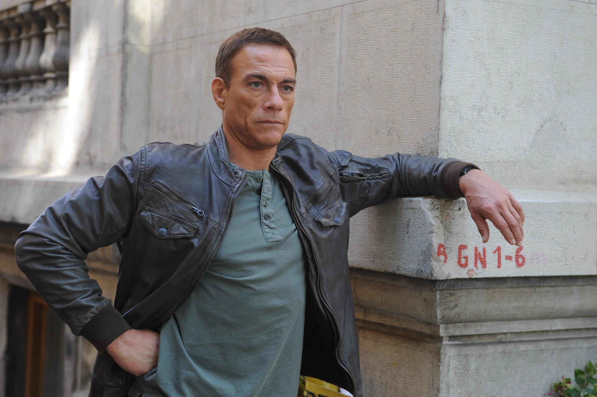 Still of Jean-Claude Van Damme in 6 Bullets (2012)