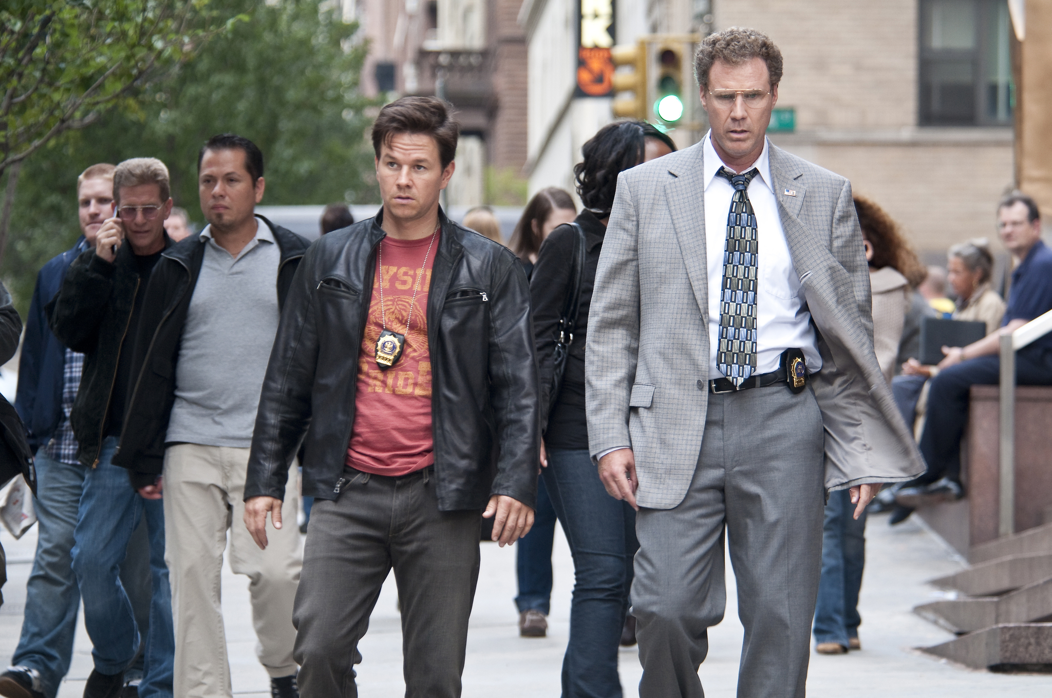 Still of Mark Wahlberg and Will Ferrell in Rezerviniai farai (2010)