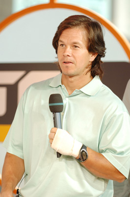 Mark Wahlberg at event of Total Request Live (1999)