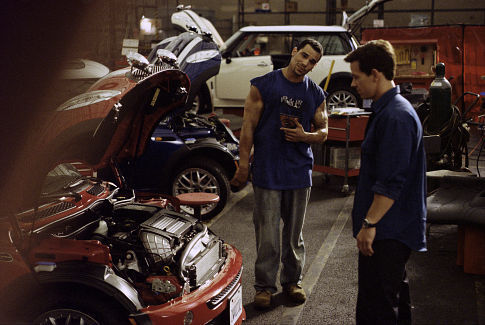 Still of Mark Wahlberg and Franky G in The Italian Job (2003)