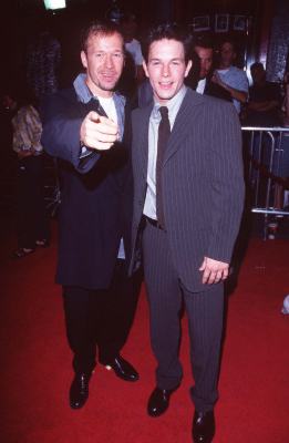 Mark Wahlberg and Donnie Wahlberg at event of Boogie Nights (1997)