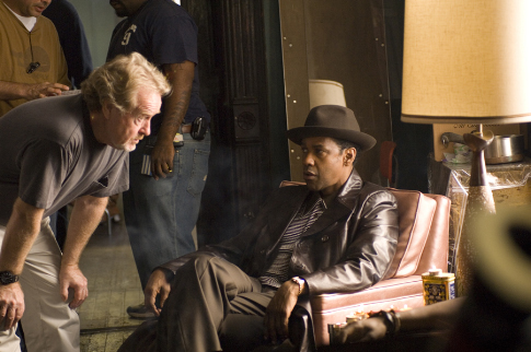 Denzel Washington and Ridley Scott in American Gangster (2007)