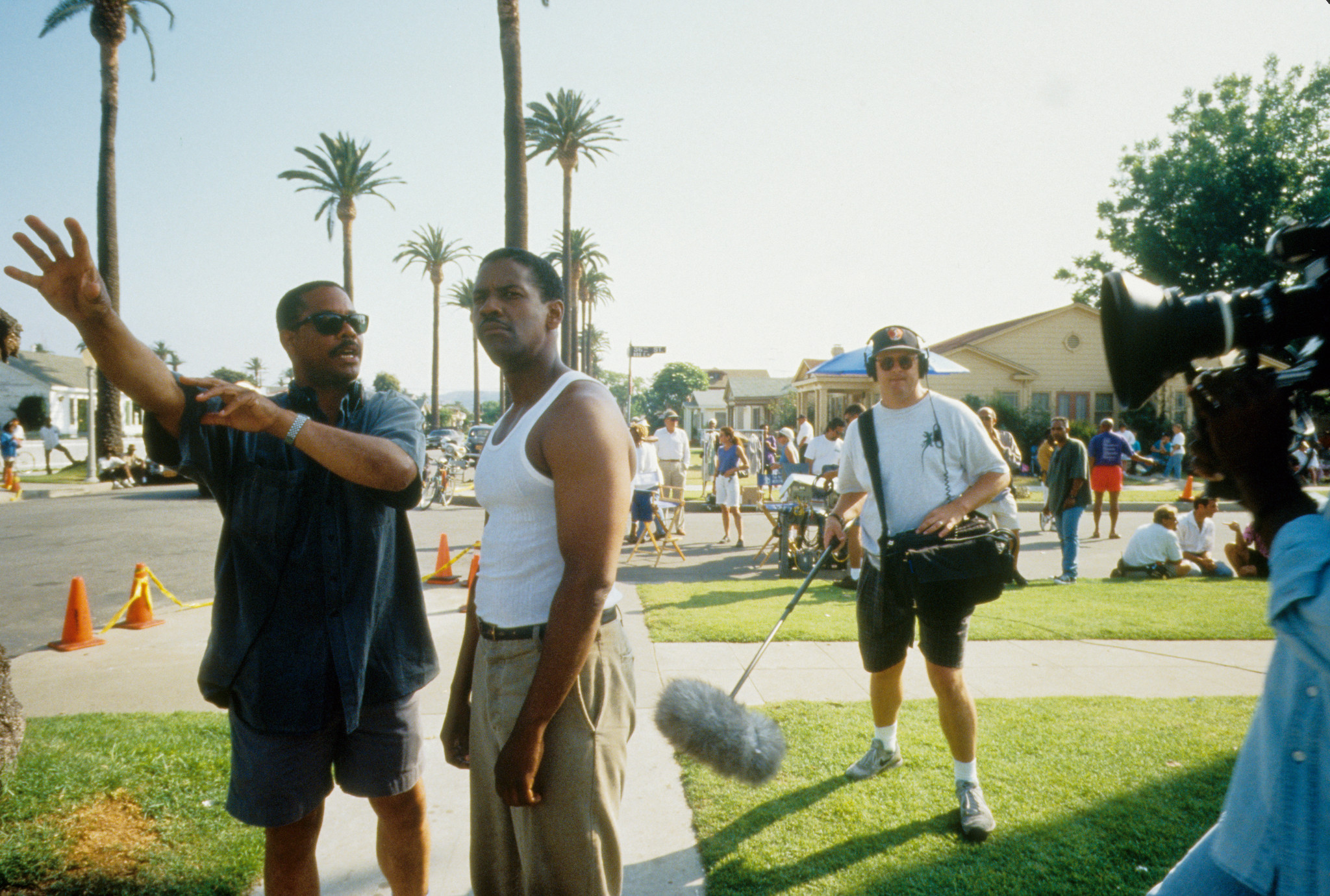 Denzel Washington and Carl Franklin in Devil in a Blue Dress (1995)