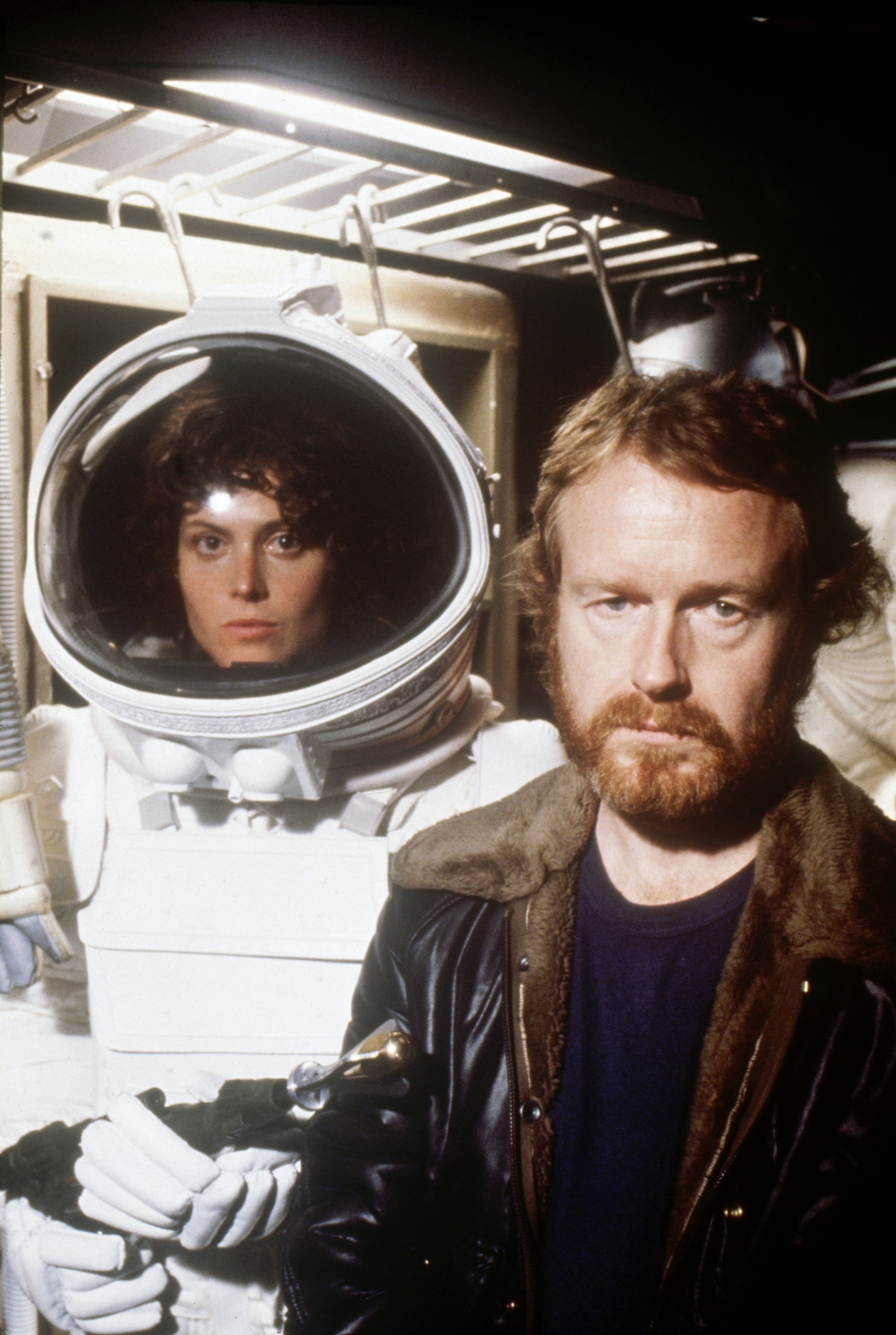 Still of Sigourney Weaver and Ridley Scott in Svetimas (1979)