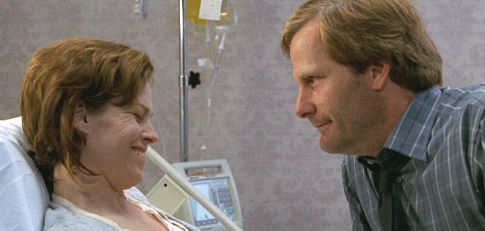 Still of Sigourney Weaver and Jeff Daniels in Imaginary Heroes (2004)