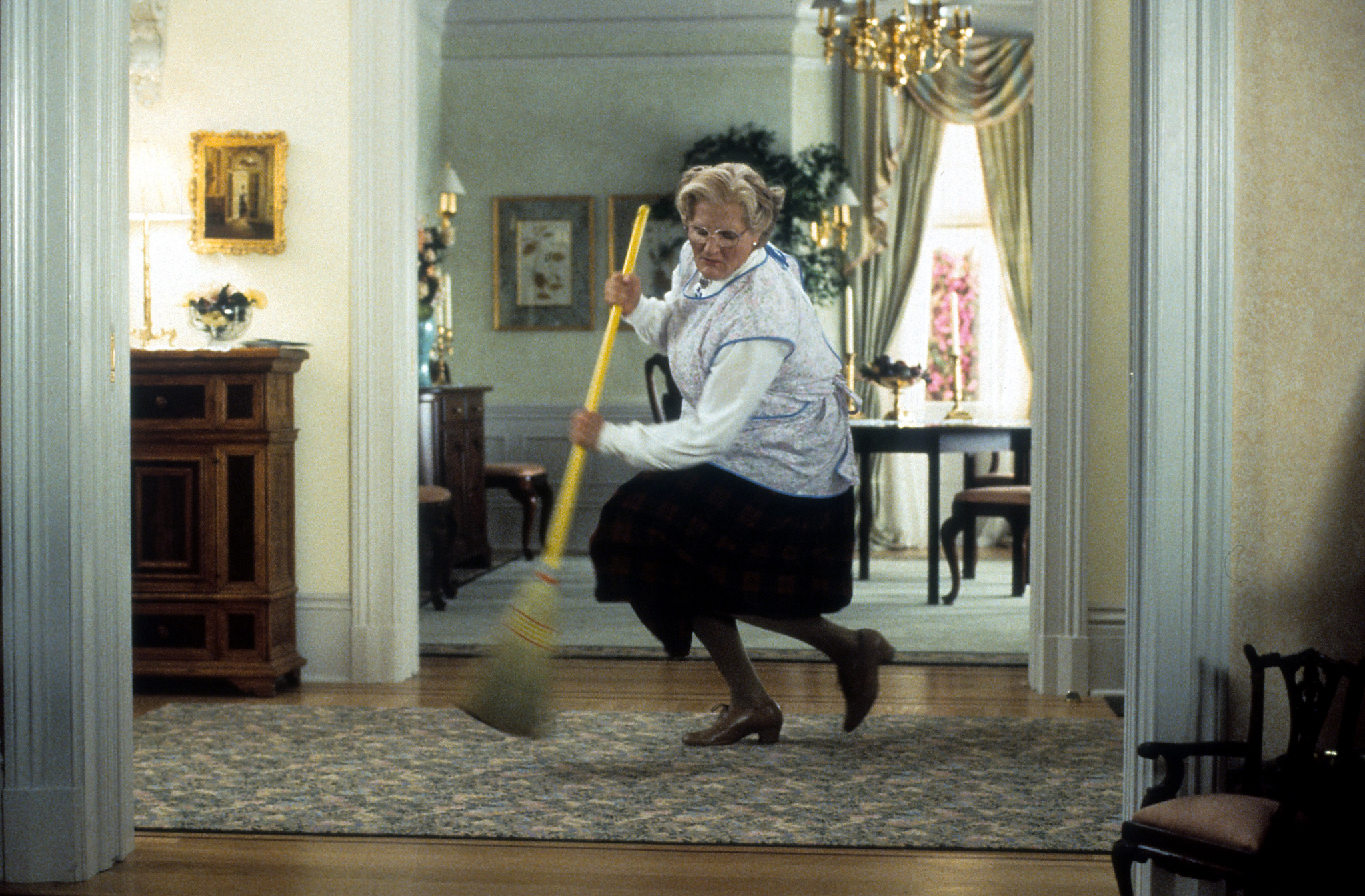 Still of Robin Williams in Mrs. Doubtfire (1993)