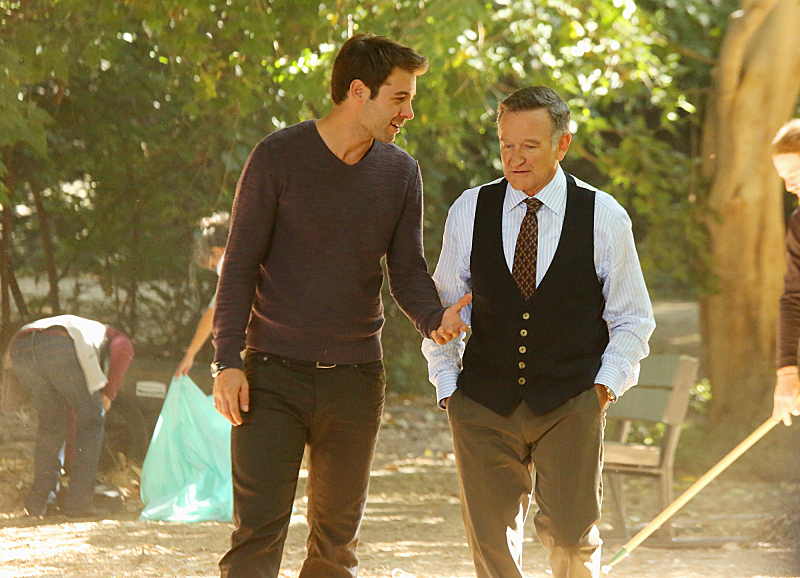 Still of Robin Williams and James Wolk in The Crazy Ones (2013)