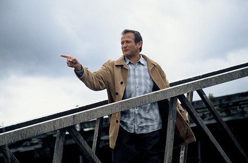 Still of Robin Williams in Nemiga (2002)