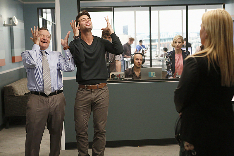 Still of Robin Williams and James Wolk in The Crazy Ones (2013)