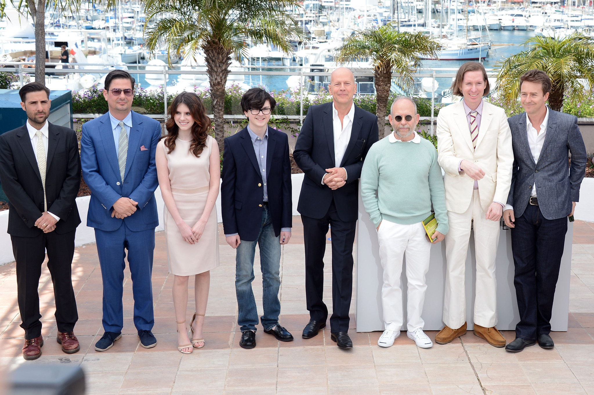 Bruce Willis, Bob Balaban, Edward Norton, Jason Schwartzman, Wes Anderson, Roman Coppola, Jared Gilman and Kara Hayward at event of Menesienos karalyste (2012)