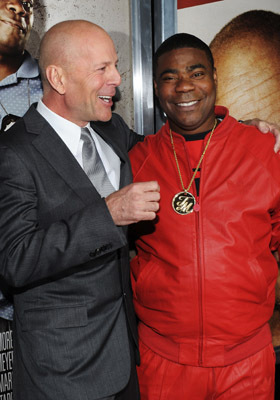 Bruce Willis and Tracy Morgan at event of Tik nekvieskite faru! (2010)