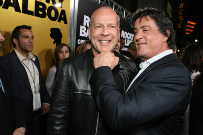 Sylvester Stallone and Bruce Willis at event of Rocky Balboa (2006)