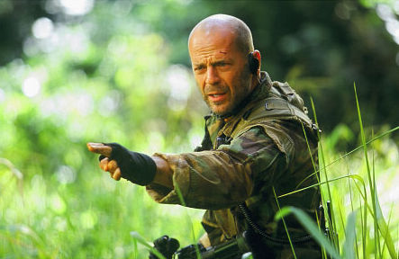 Still of Bruce Willis in Tears of the Sun (2003)
