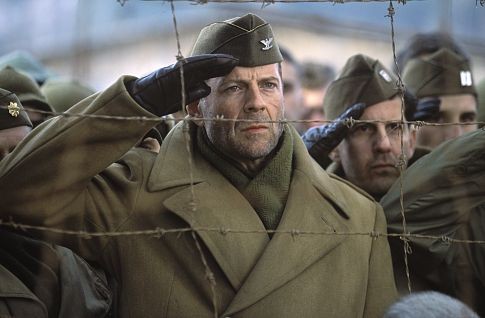 Still of Bruce Willis in Hart's War (2002)