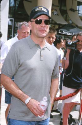 Bruce Willis at event of The Kid (2000)