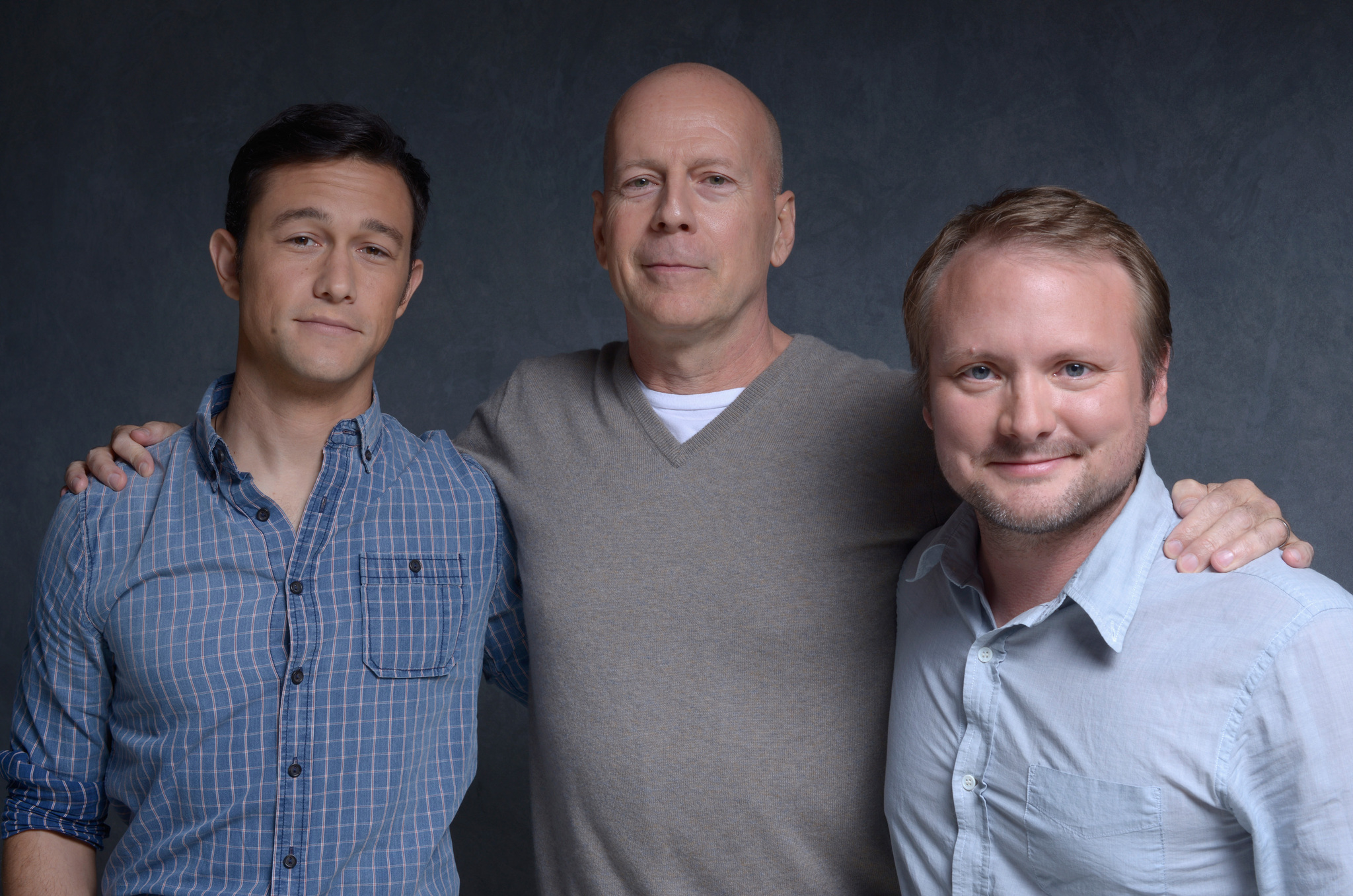 Bruce Willis, Joseph Gordon-Levitt and Rian Johnson at event of Laiko kilpa (2012)